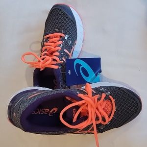 ASICS Gel Excite 4 - women's size 6.5